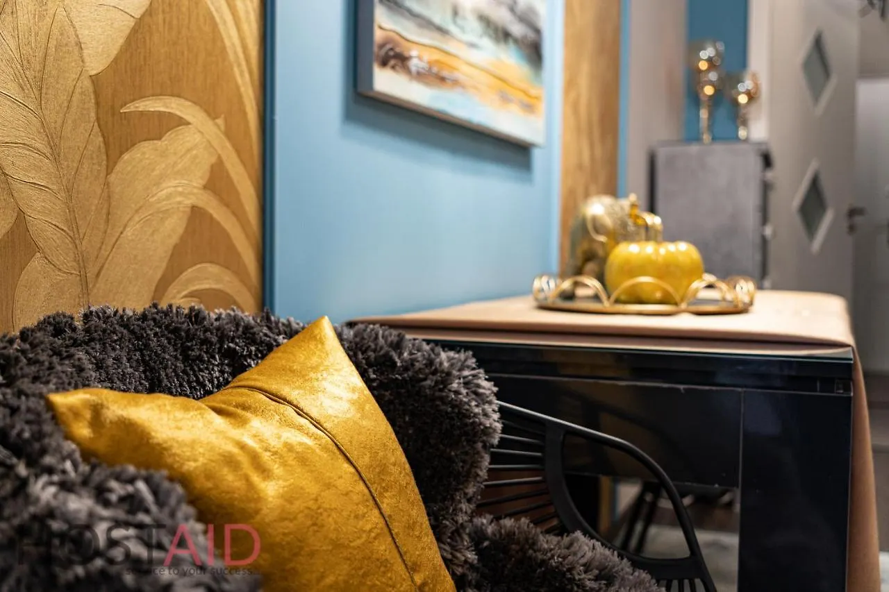 V68 Design Apartment - Hostaid Budapest