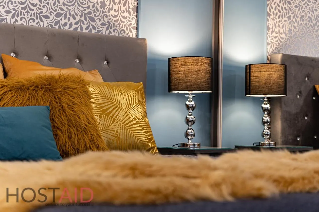 V68 Design Apartment - Hostaid Budapest