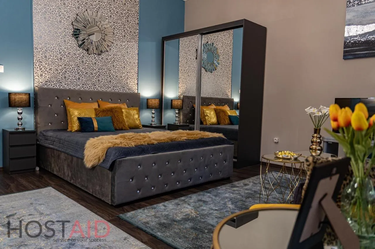 V68 Design Apartment - Hostaid Budapest