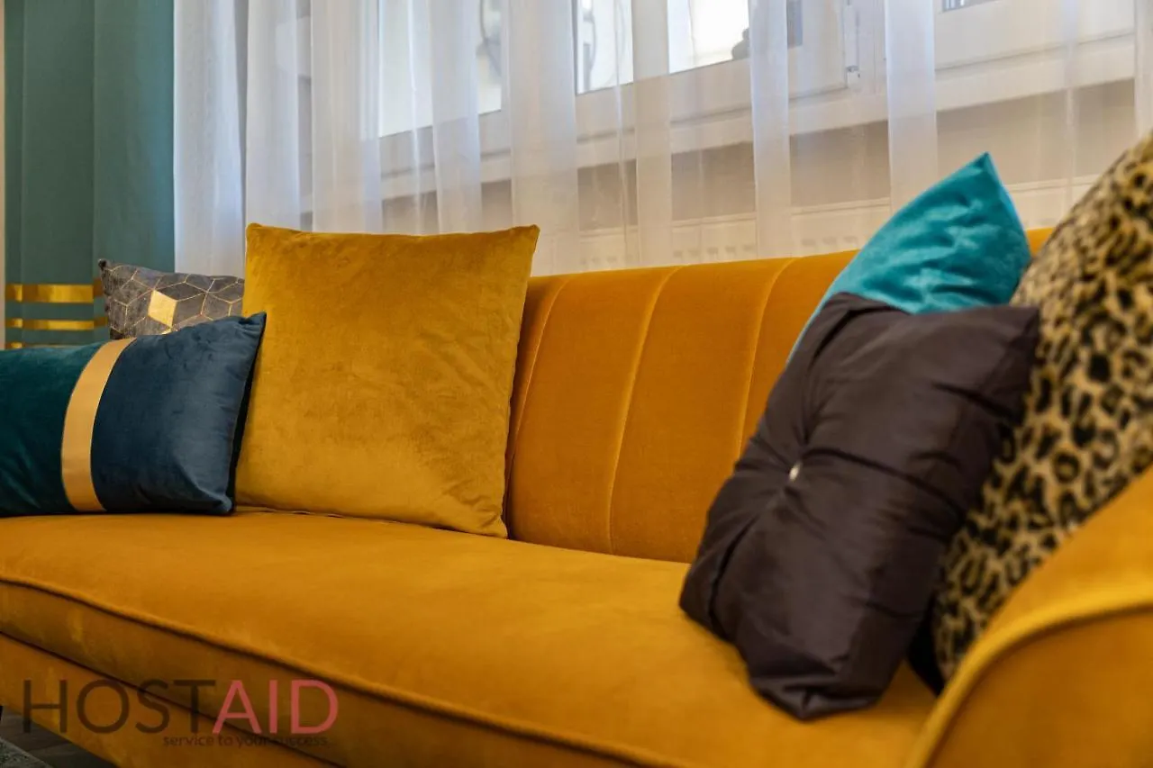 V68 Design Apartment - Hostaid Budapest Hungary