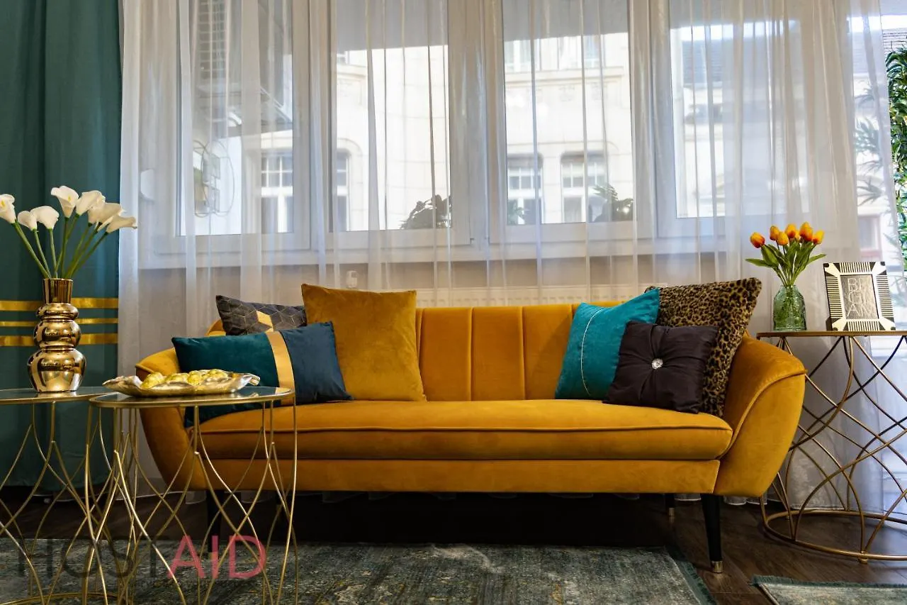 V68 Design Apartment - Hostaid Budapest